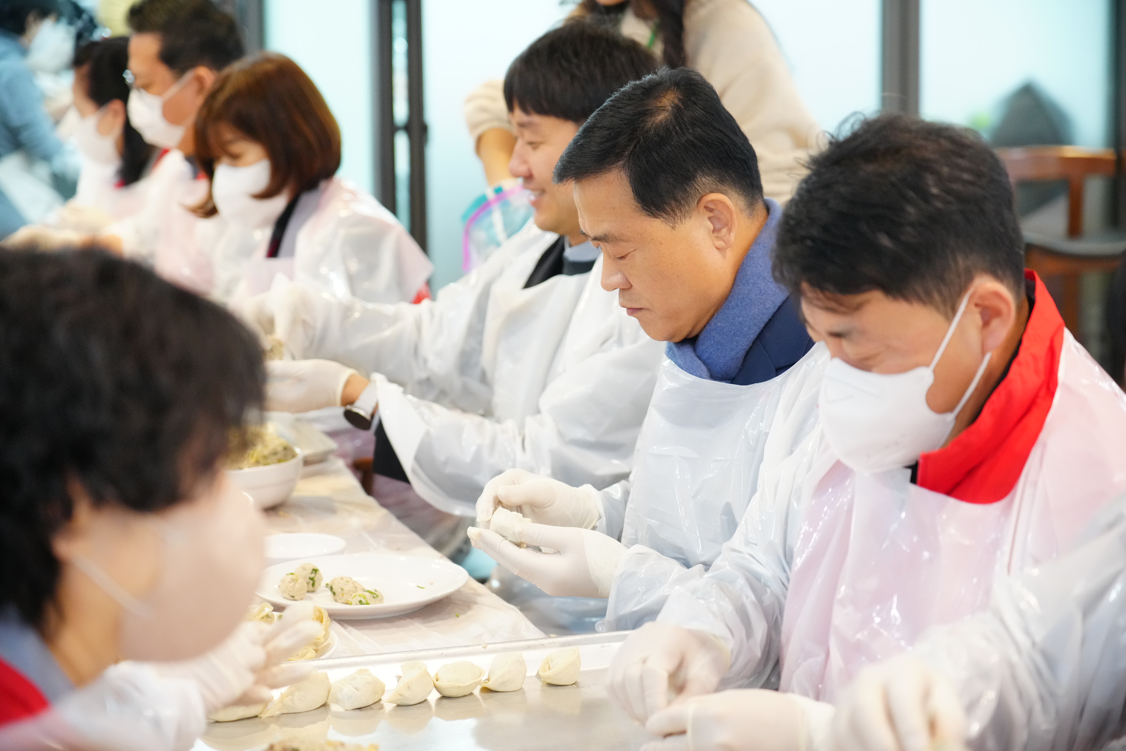 성북50플러스센터 만두나눔행사 이미지