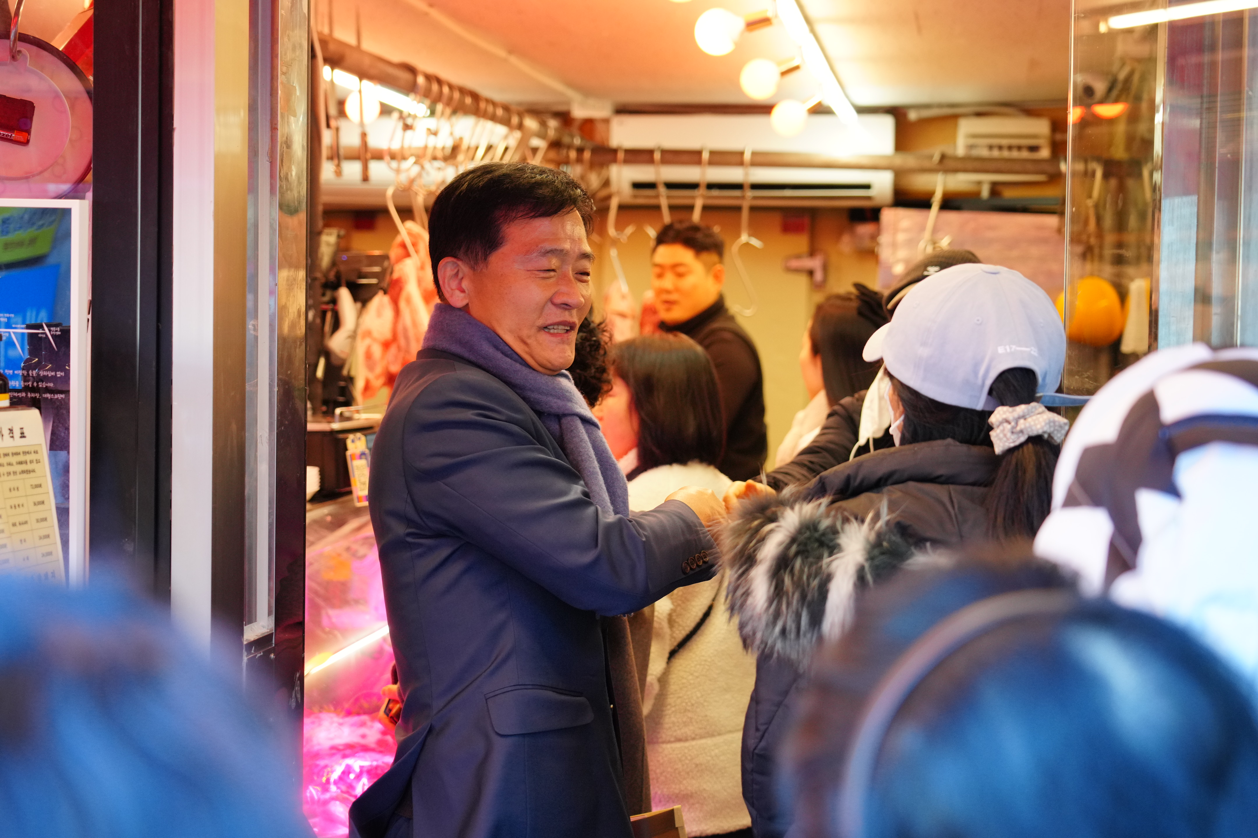 설명절 전통시장 방문 정릉시장 이미지