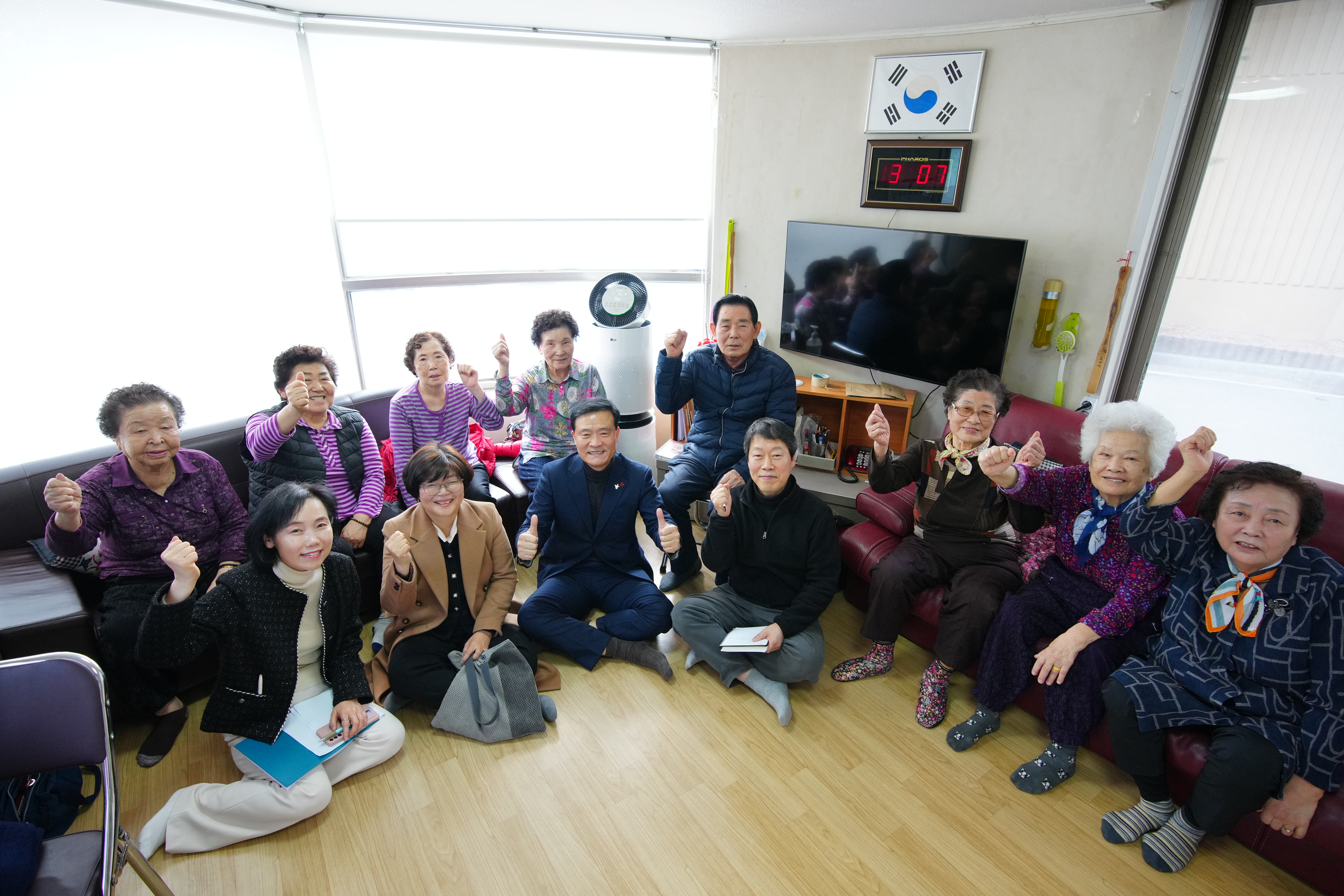 새해맞이 경로당 방문 동아(아)제2 경로당 이미지