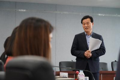 보조금심의회 신규위원 위촉장 수여