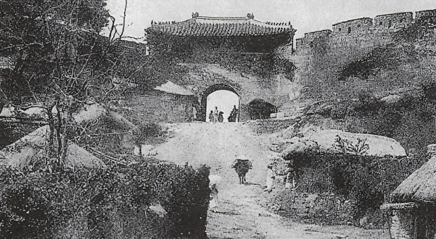 Hyehwamun 2